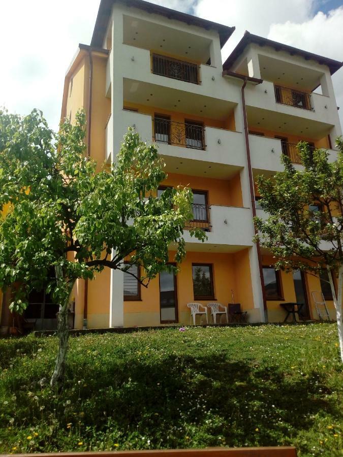 Apartman Lala Foca Exteriér fotografie